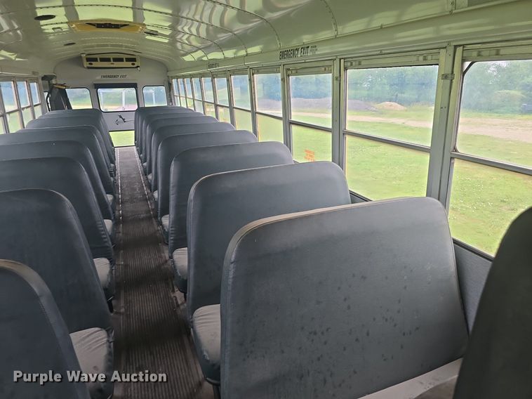 image for item DQ4439 2001 Freightliner FS65 school bus