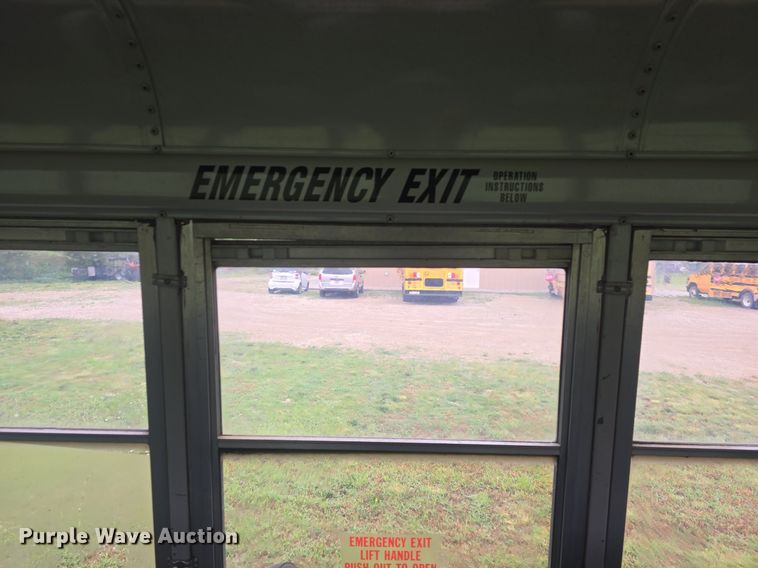 image for item DQ4439 2001 Freightliner FS65 school bus