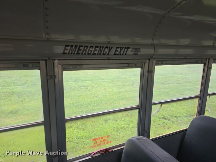 image for item DQ4439 2001 Freightliner FS65 school bus