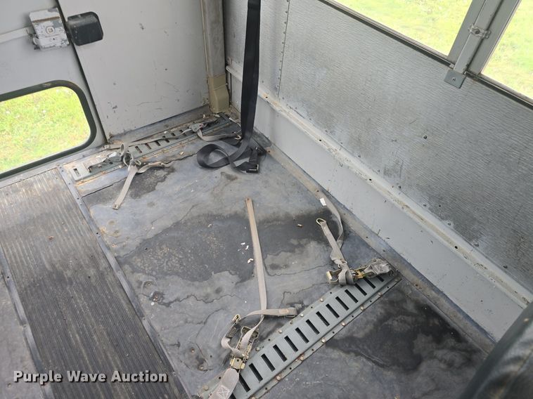 image for item DQ4439 2001 Freightliner FS65 school bus