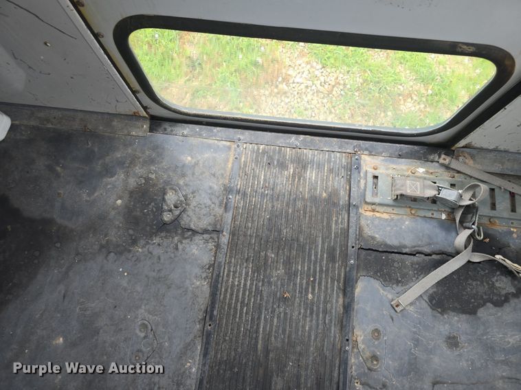 image for item DQ4439 2001 Freightliner FS65 school bus