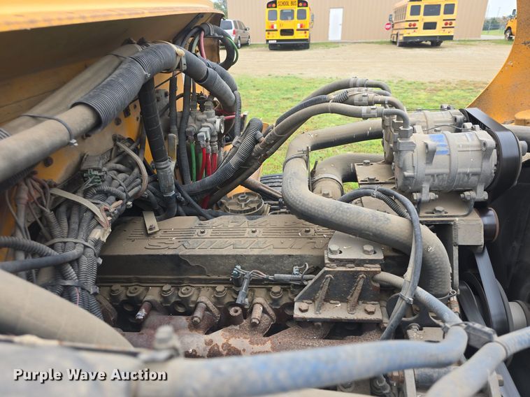 image for item DQ4439 2001 Freightliner FS65 school bus