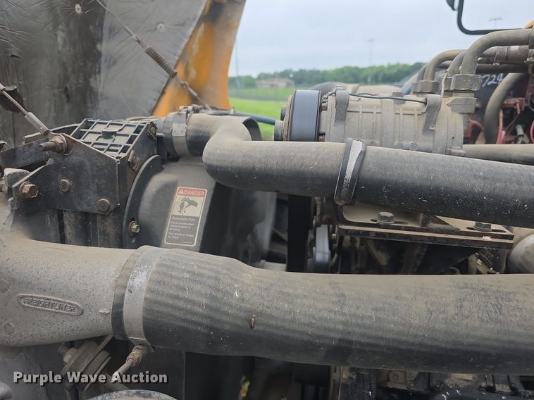 image for item DQ4439 2001 Freightliner FS65 school bus