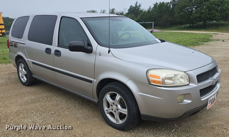 image for item DQ4440 2008 Chevrolet Uplander LS van