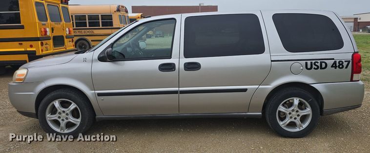 image for item DQ4440 2008 Chevrolet Uplander LS van