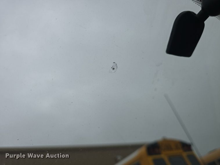 image for item DQ4440 2008 Chevrolet Uplander LS van