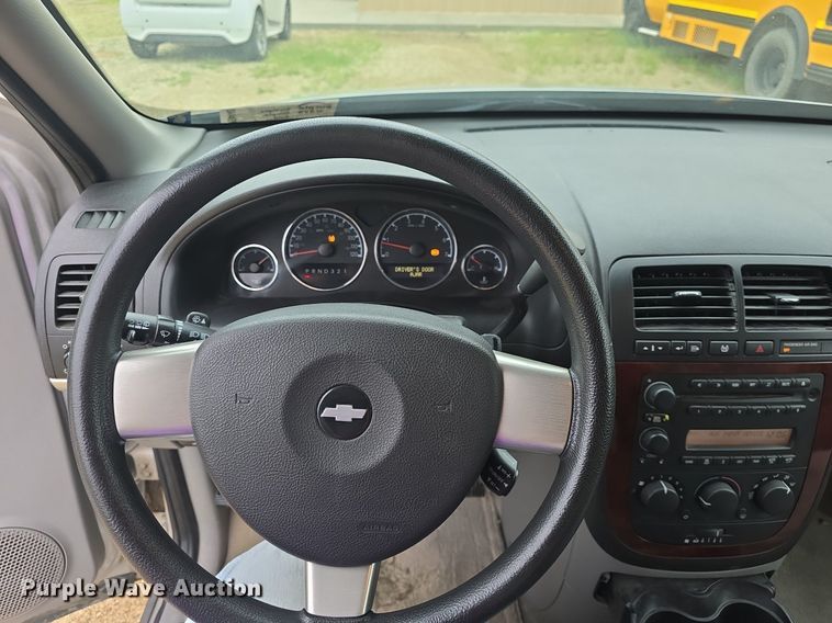image for item DQ4440 2008 Chevrolet Uplander LS van