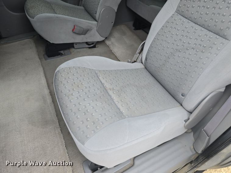 image for item DQ4440 2008 Chevrolet Uplander LS van