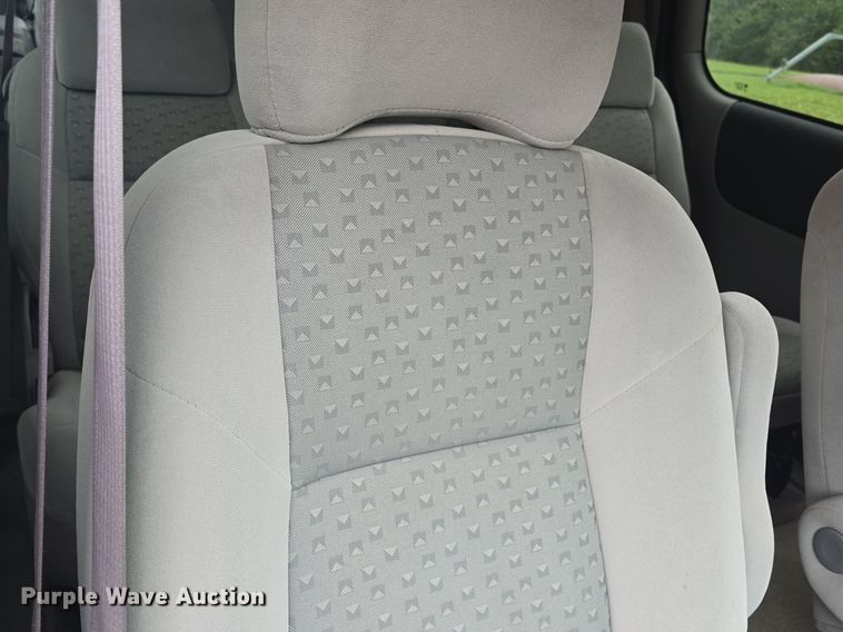 image for item DQ4440 2008 Chevrolet Uplander LS van