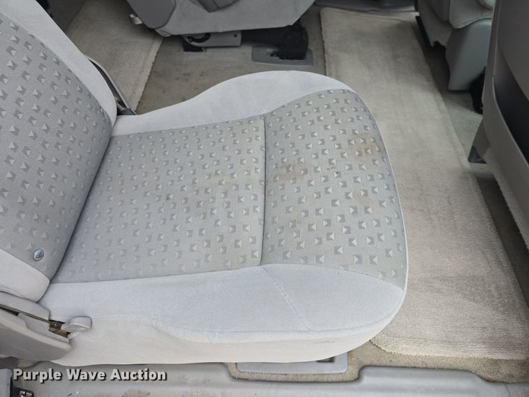 image for item DQ4440 2008 Chevrolet Uplander LS van