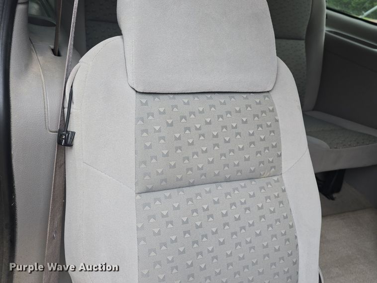 image for item DQ4440 2008 Chevrolet Uplander LS van