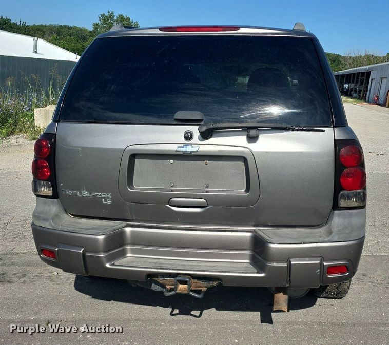 image for item DQ4447 2007 Chevrolet Trailblazer LS SUV