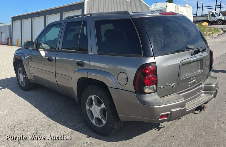 image for item DQ4447 2007 Chevrolet Trailblazer LS SUV