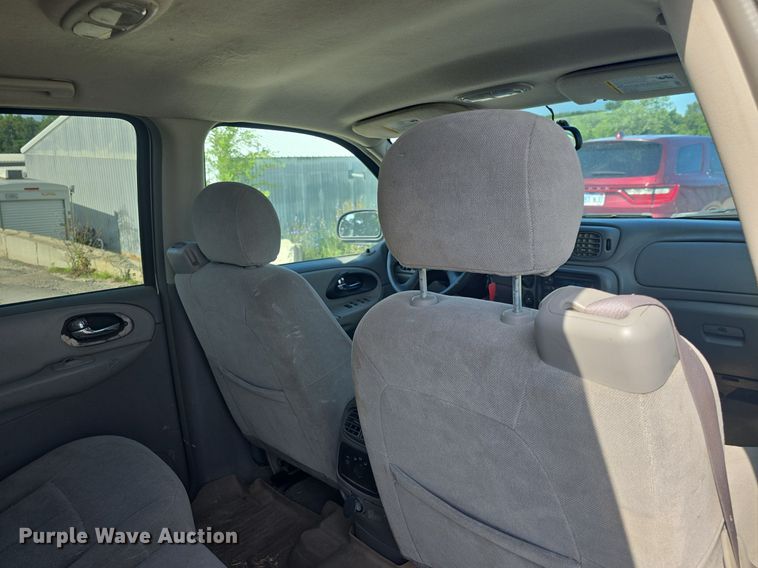 image for item DQ4447 2007 Chevrolet Trailblazer LS SUV