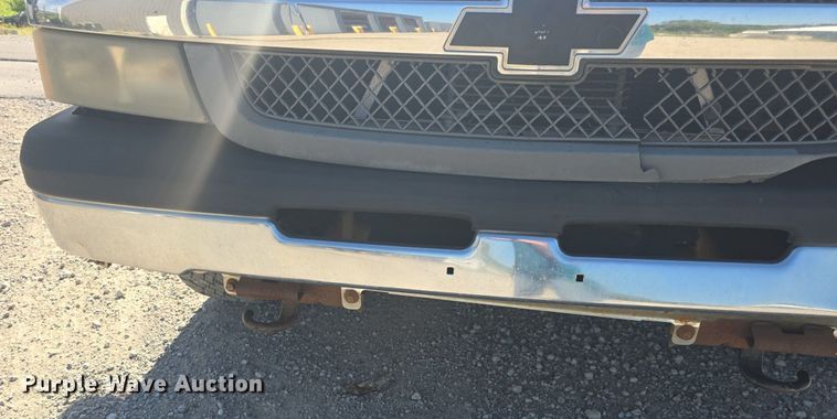 image for item DQ4448 2003 Chevrolet  Silverado 1500  pickup truck