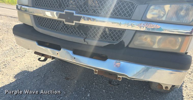 image for item DQ4448 2003 Chevrolet  Silverado 1500  pickup truck