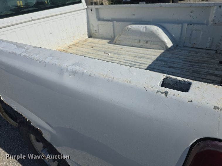 image for item DQ4448 2003 Chevrolet  Silverado 1500  pickup truck