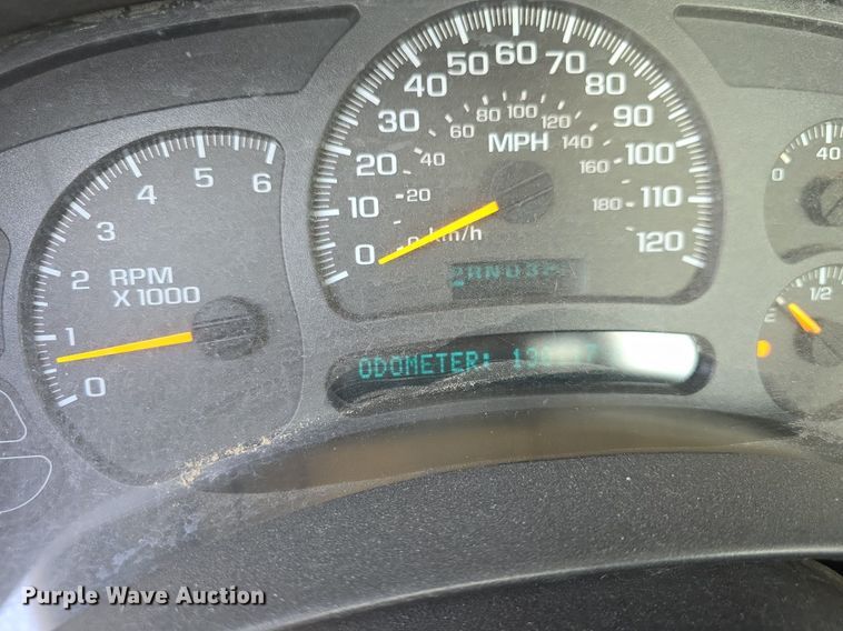 image for item DQ4448 2003 Chevrolet  Silverado 1500  pickup truck