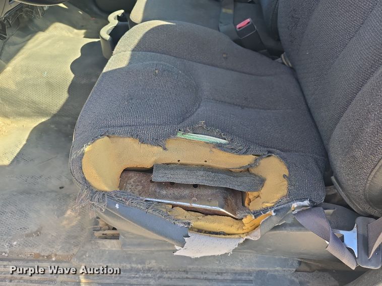 image for item DQ4448 2003 Chevrolet  Silverado 1500  pickup truck