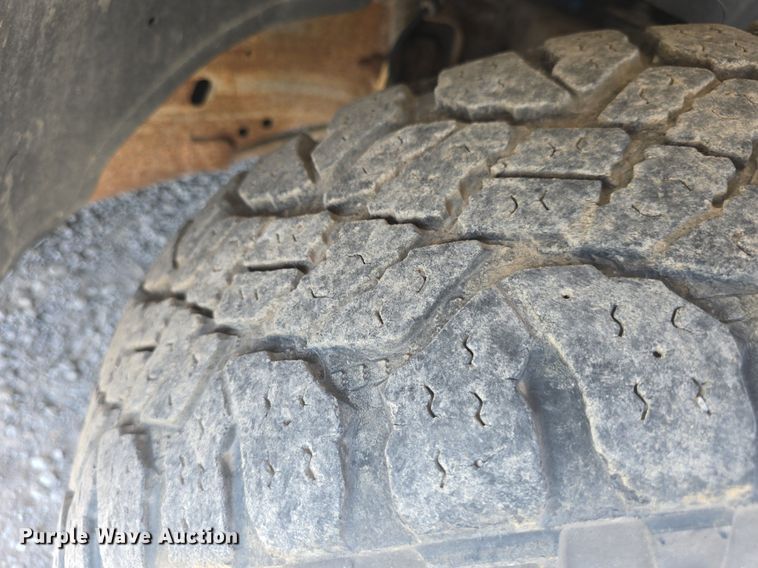 image for item DQ4448 2003 Chevrolet  Silverado 1500  pickup truck