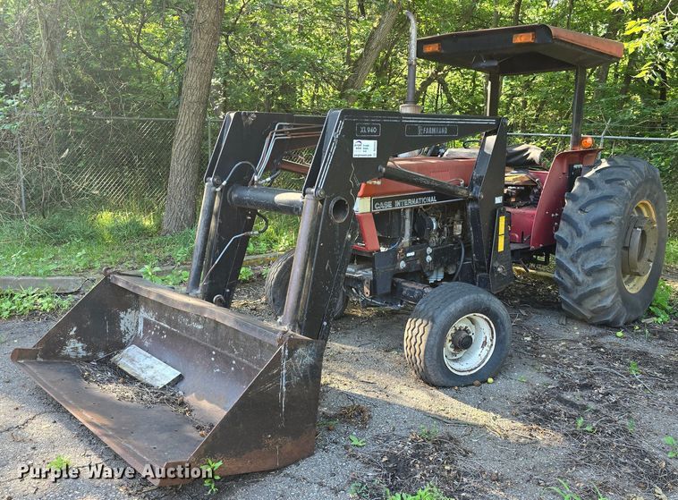 image for item DQ4453 1992 Case IH 695 tractor