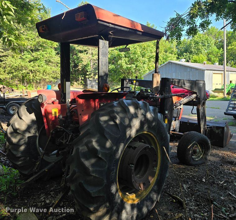 image for item DQ4453 1992 Case IH 695 tractor