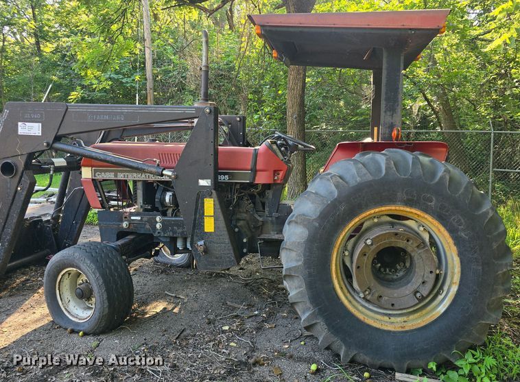 image for item DQ4453 1992 Case IH 695 tractor