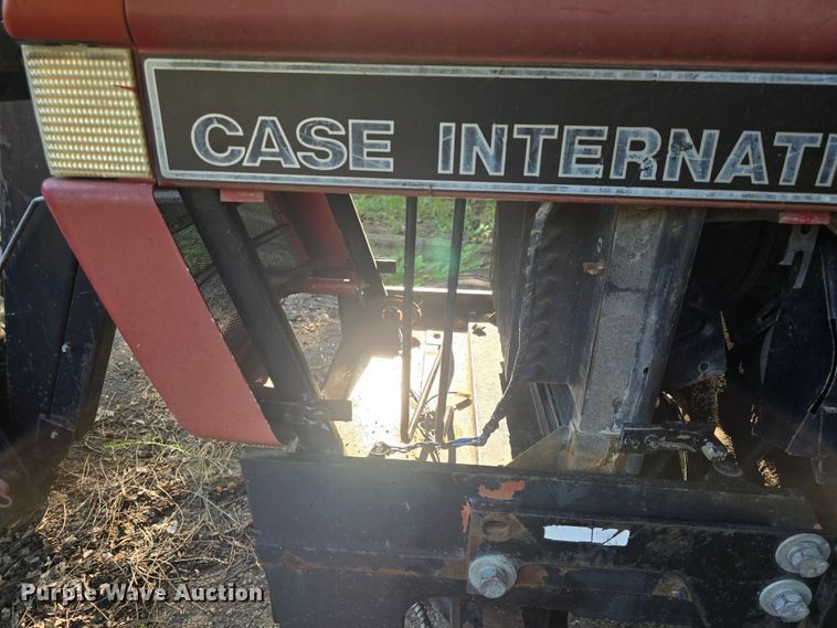 image for item DQ4453 1992 Case IH 695 tractor
