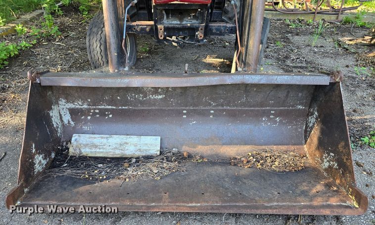 image for item DQ4453 1992 Case IH 695 tractor