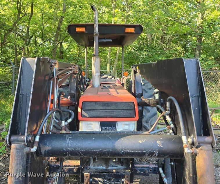 image for item DQ4453 1992 Case IH 695 tractor