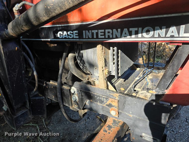 image for item DQ4453 1992 Case IH 695 tractor
