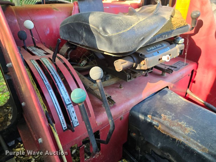 image for item DQ4453 1992 Case IH 695 tractor