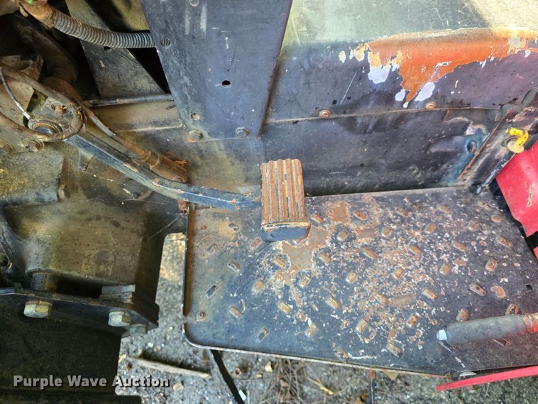 image for item DQ4453 1992 Case IH 695 tractor