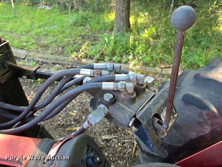 image for item DQ4453 1992 Case IH 695 tractor