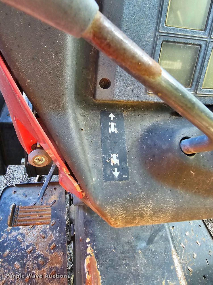 image for item DQ4453 1992 Case IH 695 tractor