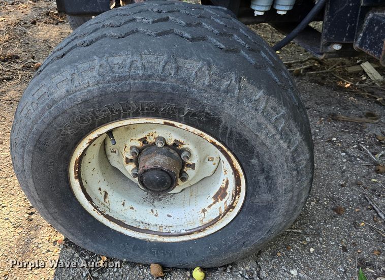 image for item DQ4453 1992 Case IH 695 tractor