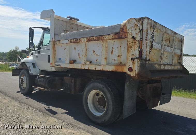 image for item DQ4458 2007 International  7300 dump truck