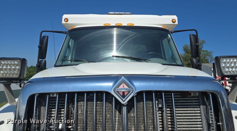 image for item DQ4458 2007 International  7300 dump truck