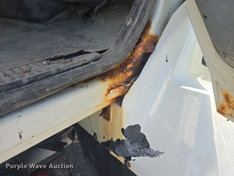 image for item DQ4458 2007 International  7300 dump truck