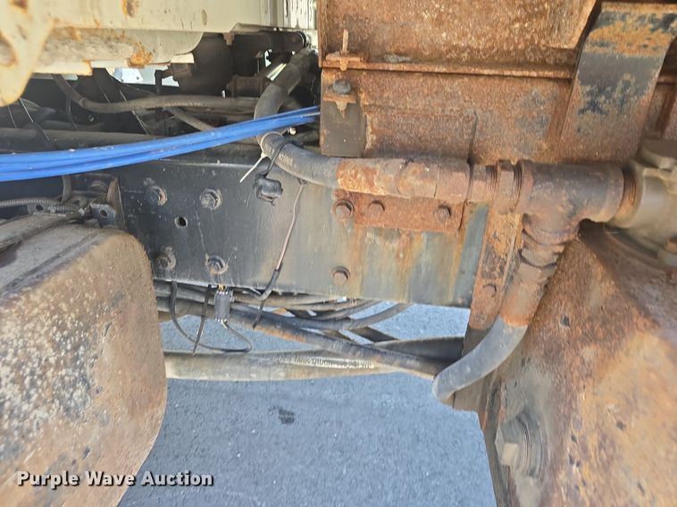 image for item DQ4458 2007 International  7300 dump truck