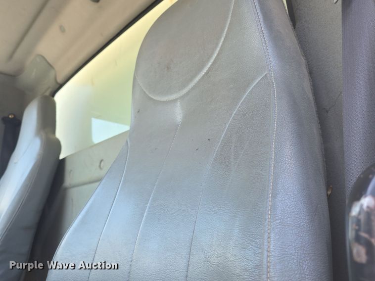 image for item DQ4458 2007 International  7300 dump truck