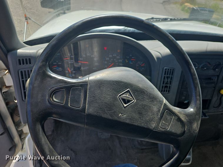 image for item DQ4458 2007 International  7300 dump truck