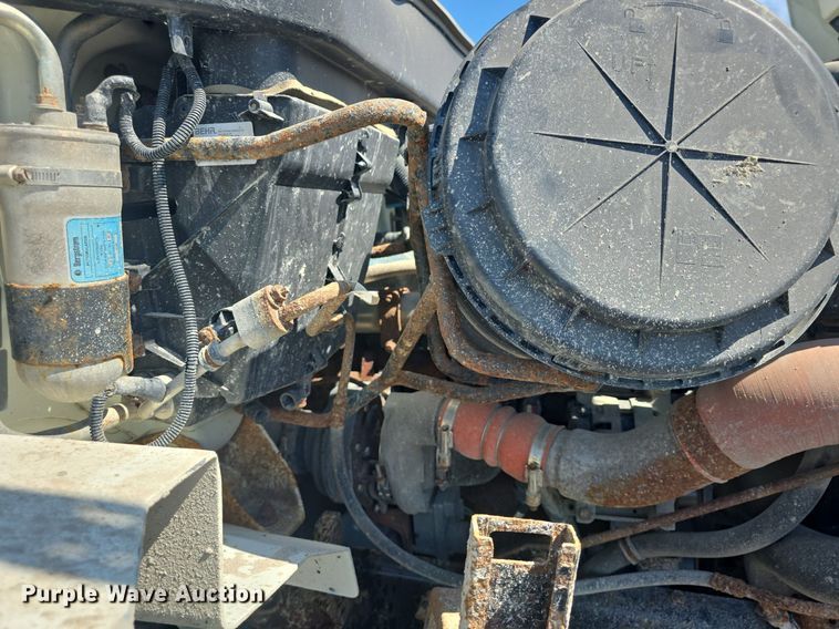 image for item DQ4458 2007 International  7300 dump truck