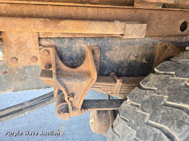 image for item DQ4458 2007 International  7300 dump truck