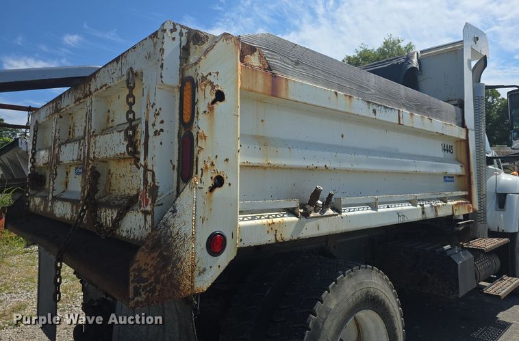 image for item DQ4459 2014 International  WorkStar 7300 dump truck