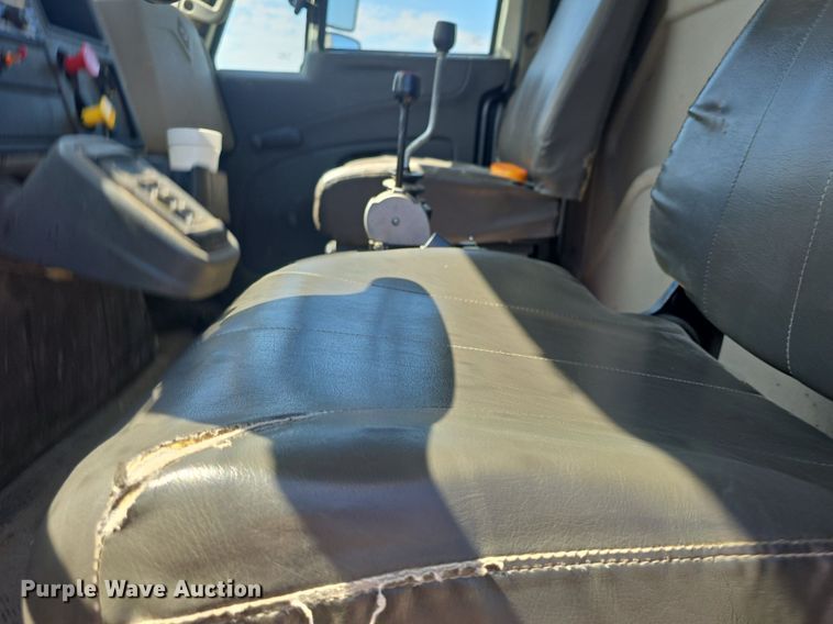 image for item DQ4459 2014 International  WorkStar 7300 dump truck