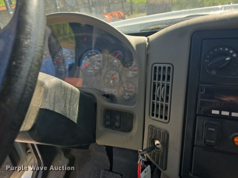 image for item DQ4459 2014 International  WorkStar 7300 dump truck