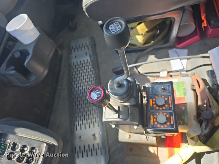 image for item DQ4459 2014 International  WorkStar 7300 dump truck