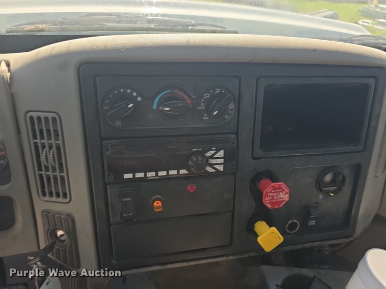 image for item DQ4459 2014 International  WorkStar 7300 dump truck