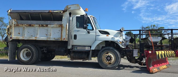 image for item DQ4460 2008 International Workstar 7300 dump truck